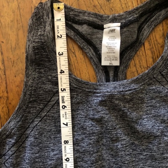 Women's New Balance Athletic Tank Top XL - Picture 9 of 10